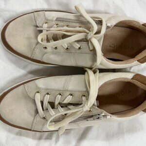 Vionic Mayra Suede Sneakers - Size 10M